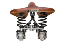Load image into Gallery viewer, Brooks B135 Unisex Saddle Honey with black and chrome double springs
