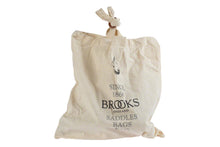 Load image into Gallery viewer, Brooks B135 Unisex Saddle Honey with black and chrome double springs
